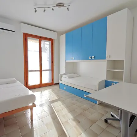 Homestay Balcony In Florence Metro Area *