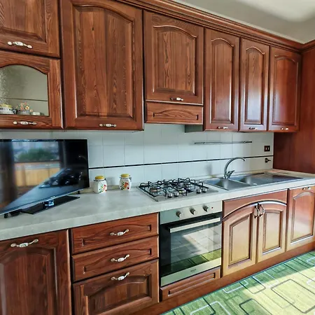 Homestay Balcony In Florence Metro Area *